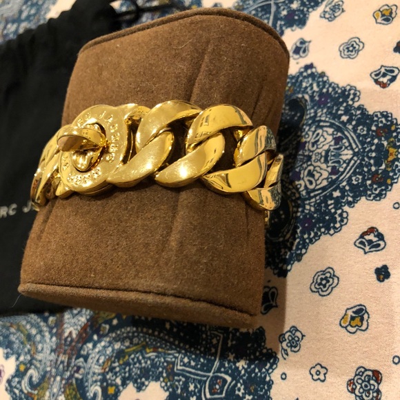 Marc Jacobs gold turnlock chain link bracelet - Picture 4 of 8